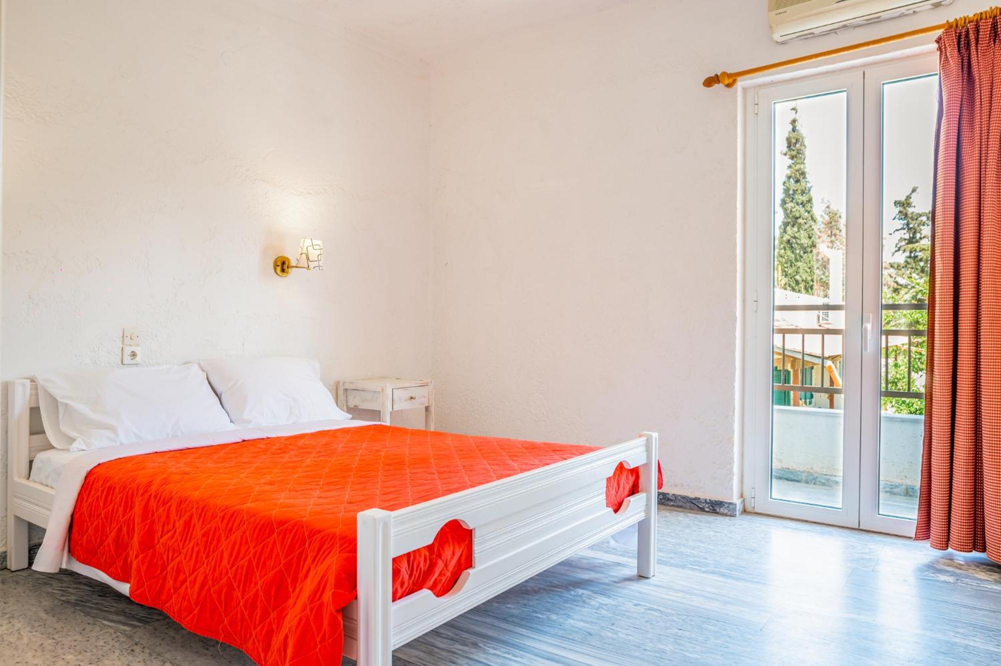 Double Room with Private Bathroom,1666766860:JPEG